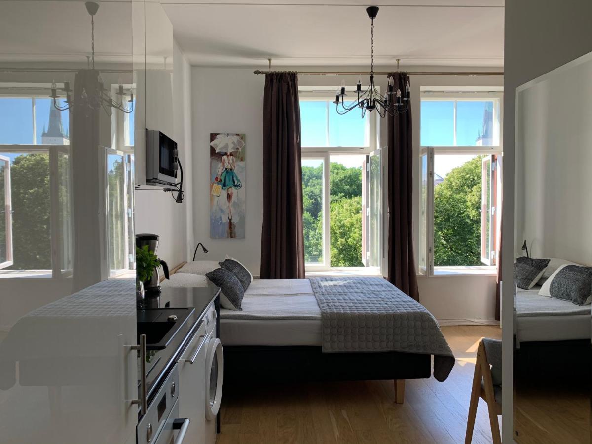 Orange Apartments Mere Талин Екстериор снимка