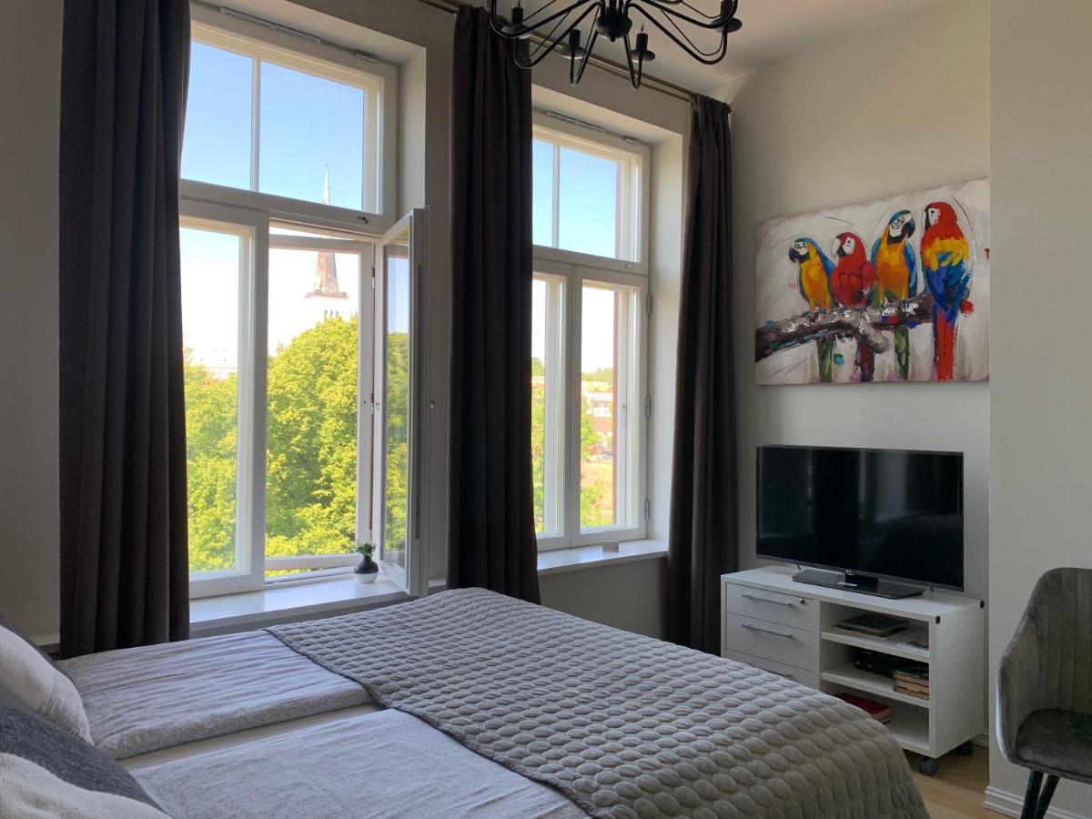 Orange Apartments Mere Талин Екстериор снимка