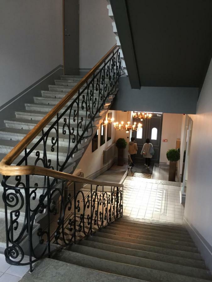 Orange Apartments Mere Талин Екстериор снимка