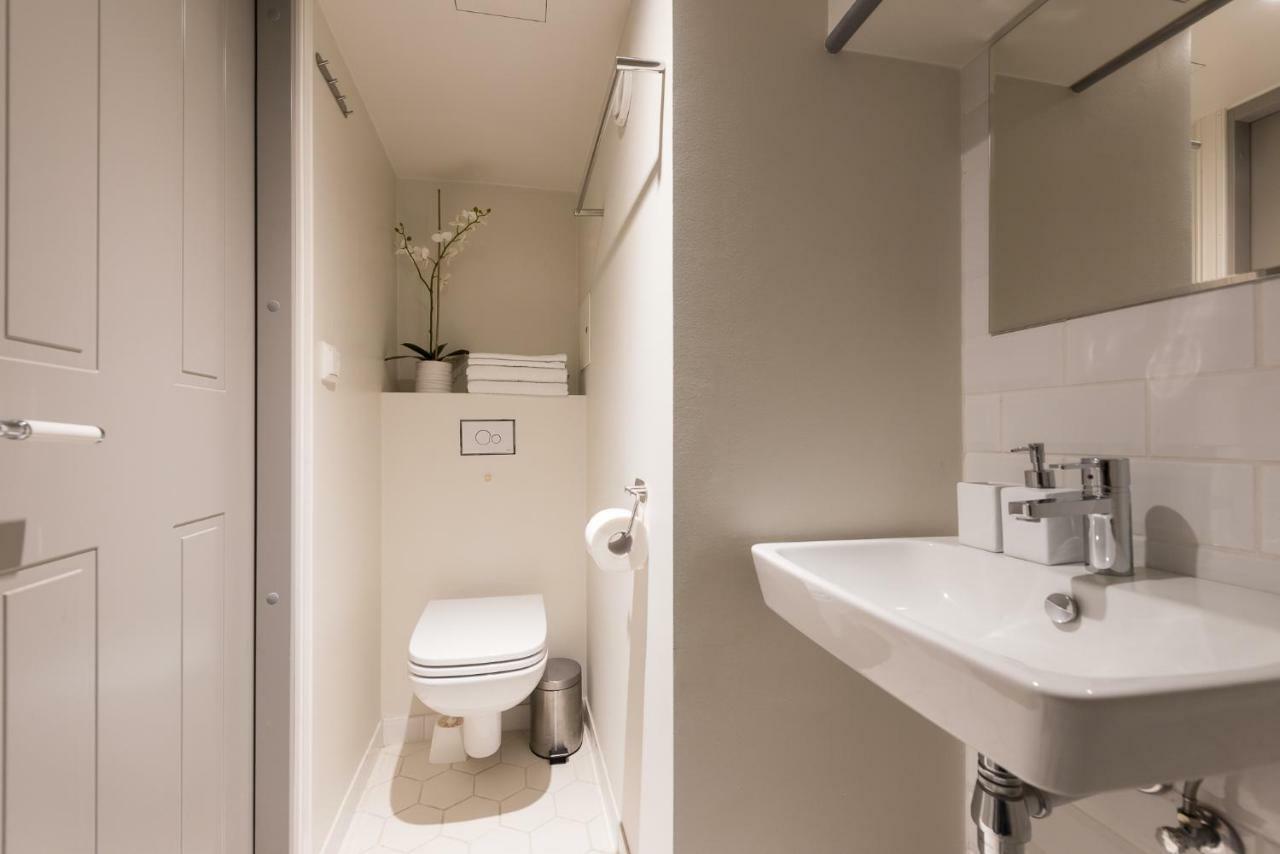 Orange Apartments Mere Талин Екстериор снимка